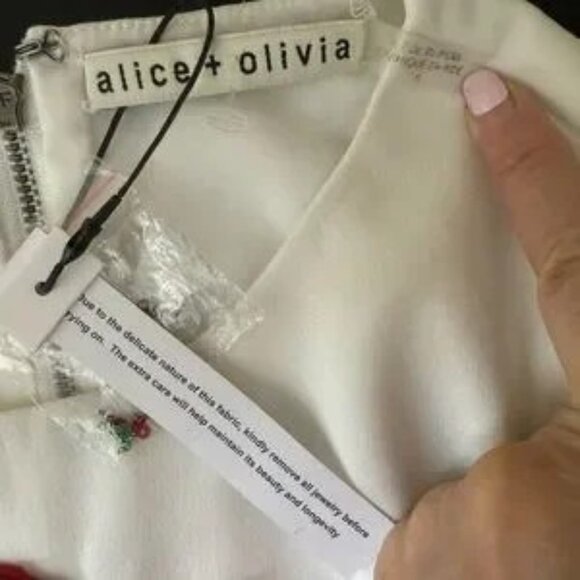 NWT Alice + Olivia Clyde Embellished Rose Shift Dress size 6 - Picture 4 of 8